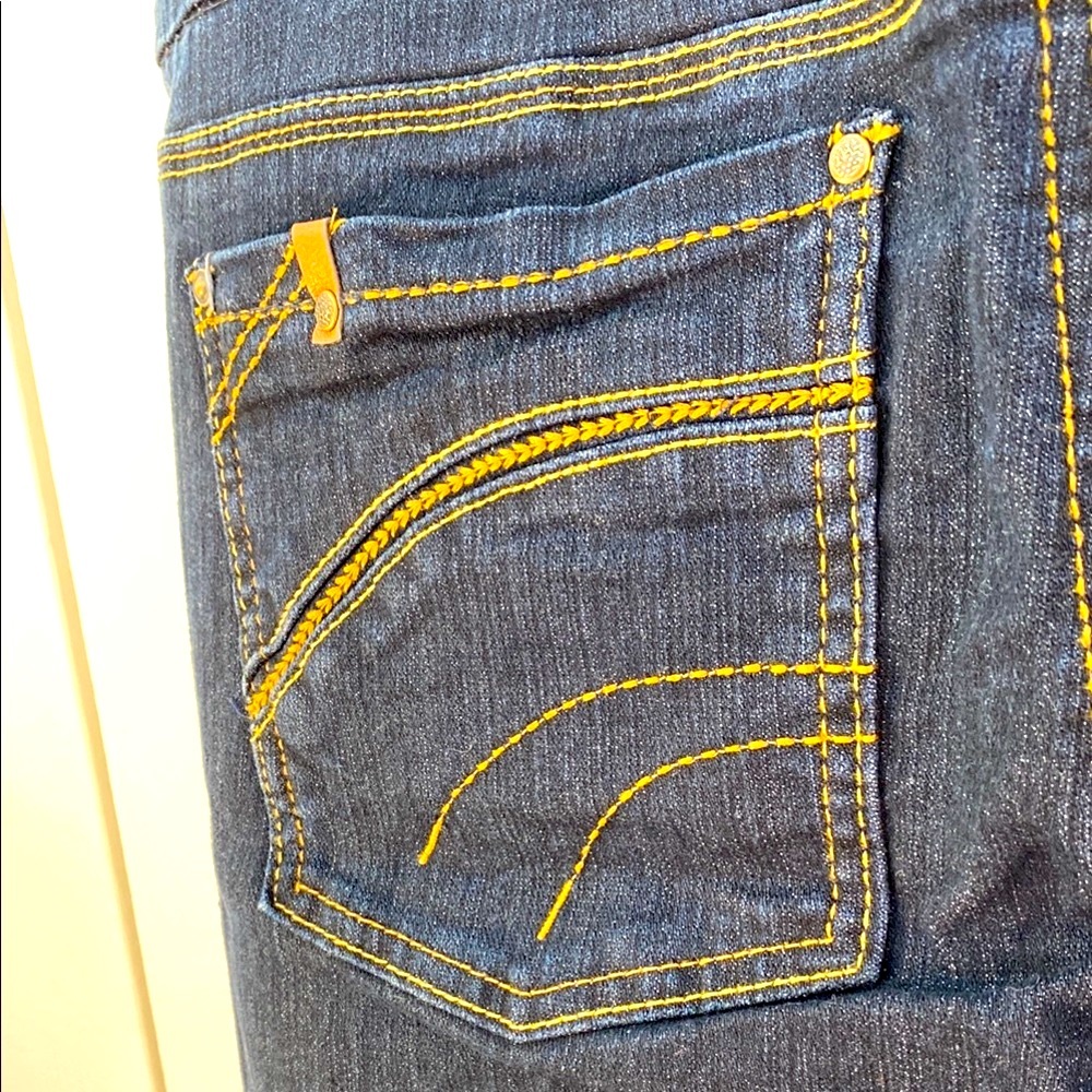 2 for $25 - Reitmans Jeans Pull-on, Capris, Cropped, Dark Blue Denim, 17 Plus
